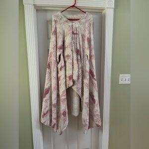 Unicorn hooded blanket for adult